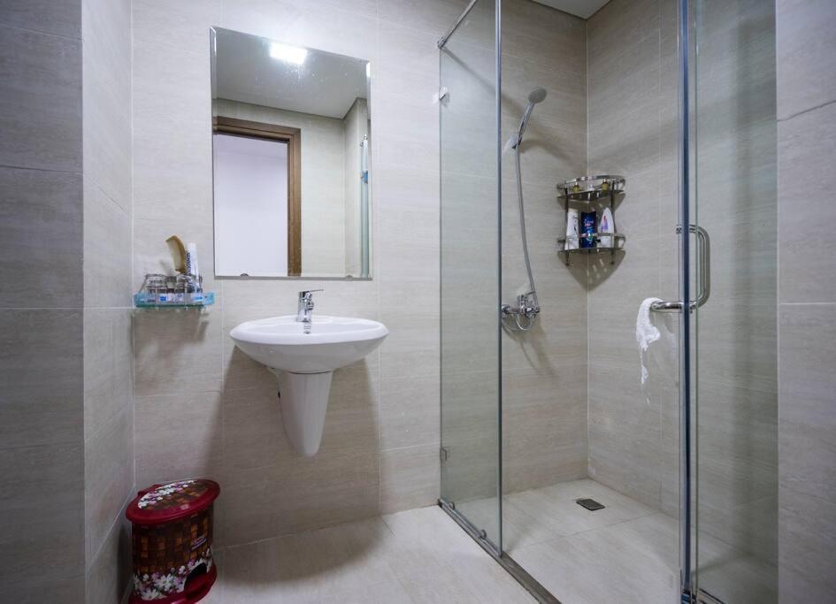 *Ha Long Homestay @ Sunrise Apartment- 4 Br Exterior photo