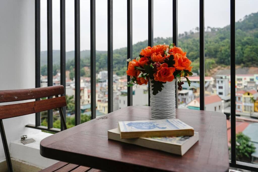 *Ha Long Homestay @ Sunrise Apartment- 4 Br Exterior photo